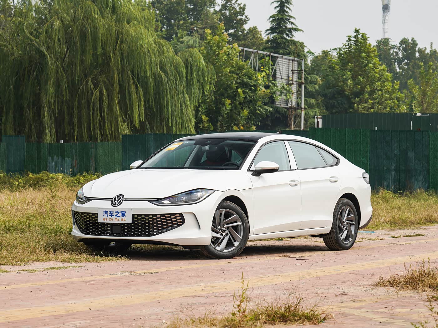 Volkswagen Lamando L 25' 280TSI DSG